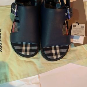Burberry Kids Leather Sandals in Midnight Blue, Brand new, never worn